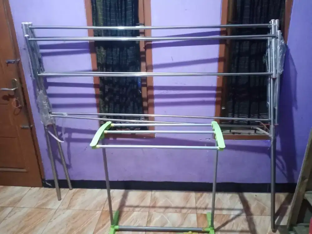 jemuran baju bekas
