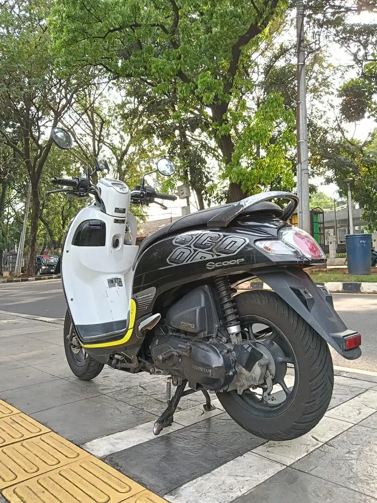 DIJUAL CASH HONDA SCOOPY STYLISH THN 2017 PJK IDUP SIAP PAKAI