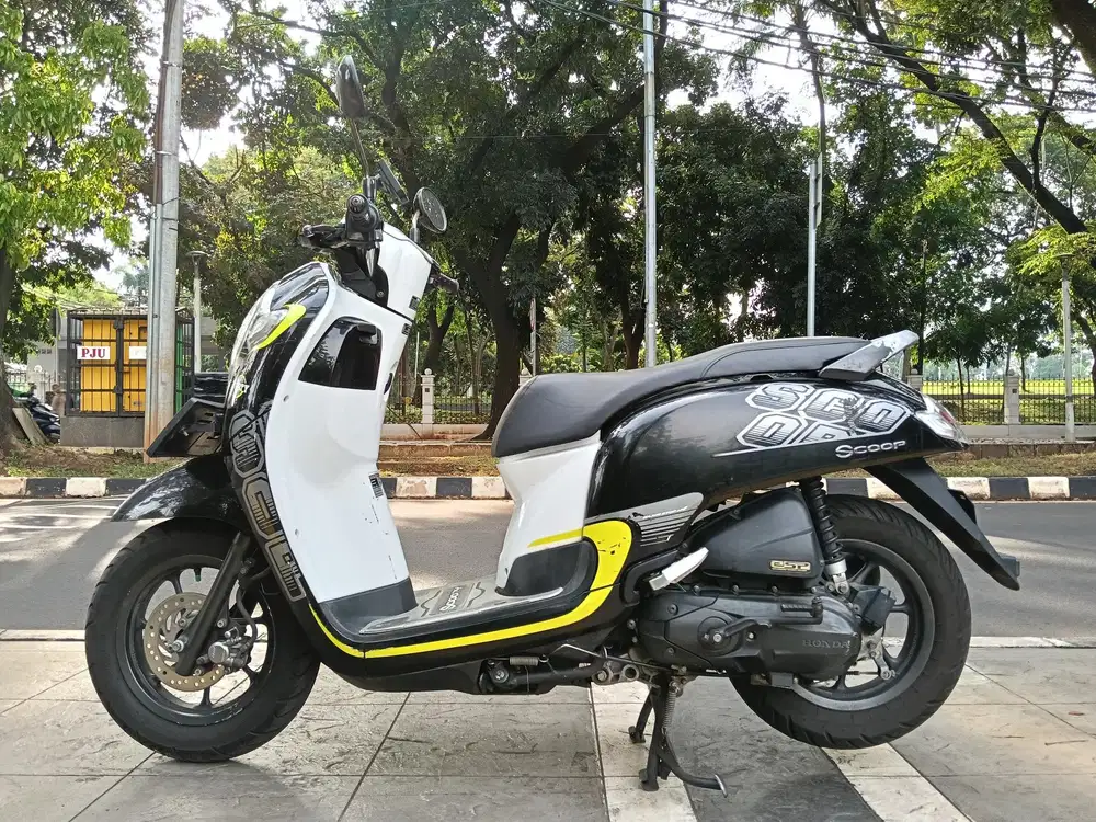 DIJUAL CASH HONDA SCOOPY STYLISH THN 2017 PJK IDUP