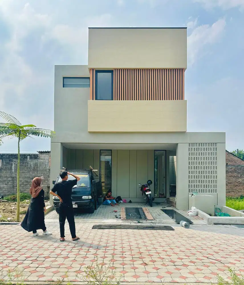 DI JUAL RUMAH MEWAH SIAP HUNI TENGAH KOTA JOGJA cluster onegate system