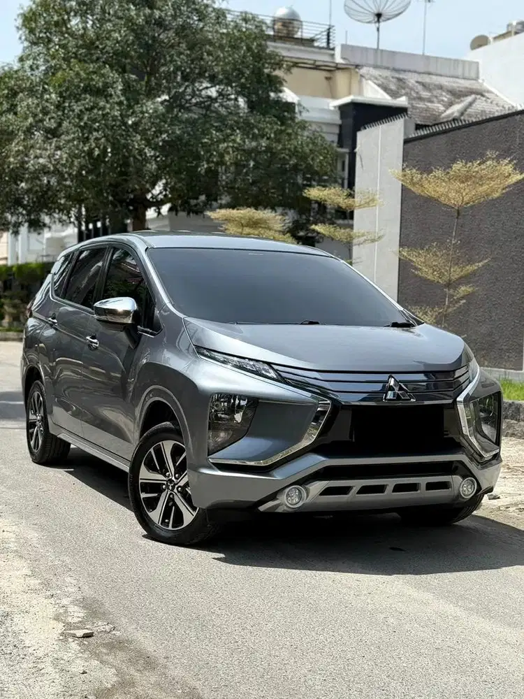 (1 Tangan) Xpander Ultimate A/T 2018 Grey 2017