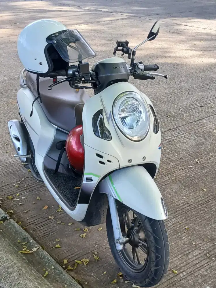 Dijual Scoopy 2024