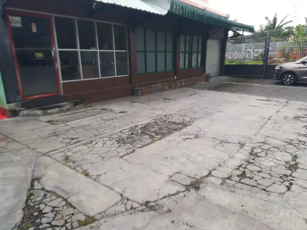 Ruang Usaha di sewakan
