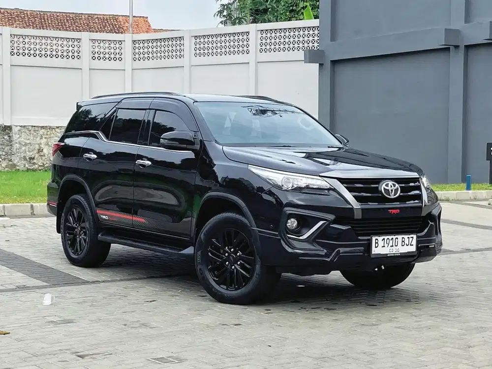 TOYOTA FORTUNER VRZ TRD 2.4AT 2020, HITAM, KM 70rban