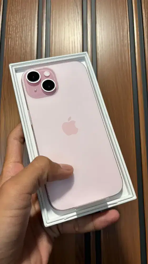 iPhone 15 basic pink 128gb iBox