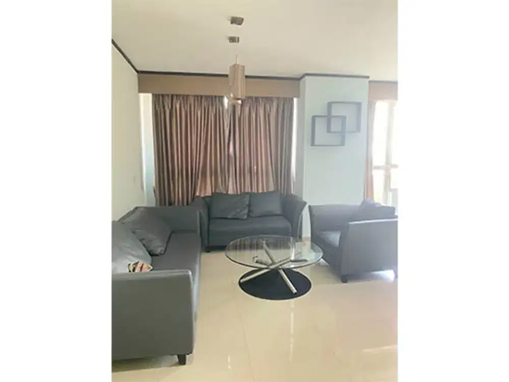Apartemen Disewakan Paladian Park, Kelapa Gading, Full Furnish 3 BR Luas 156