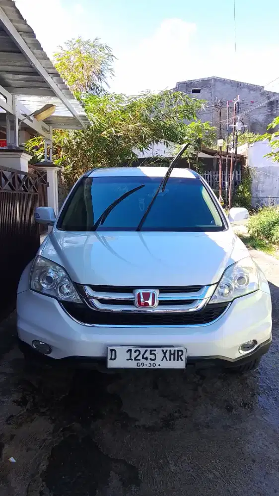 Kondisi mobil bagus mesin bagus kaki-kaki mulus