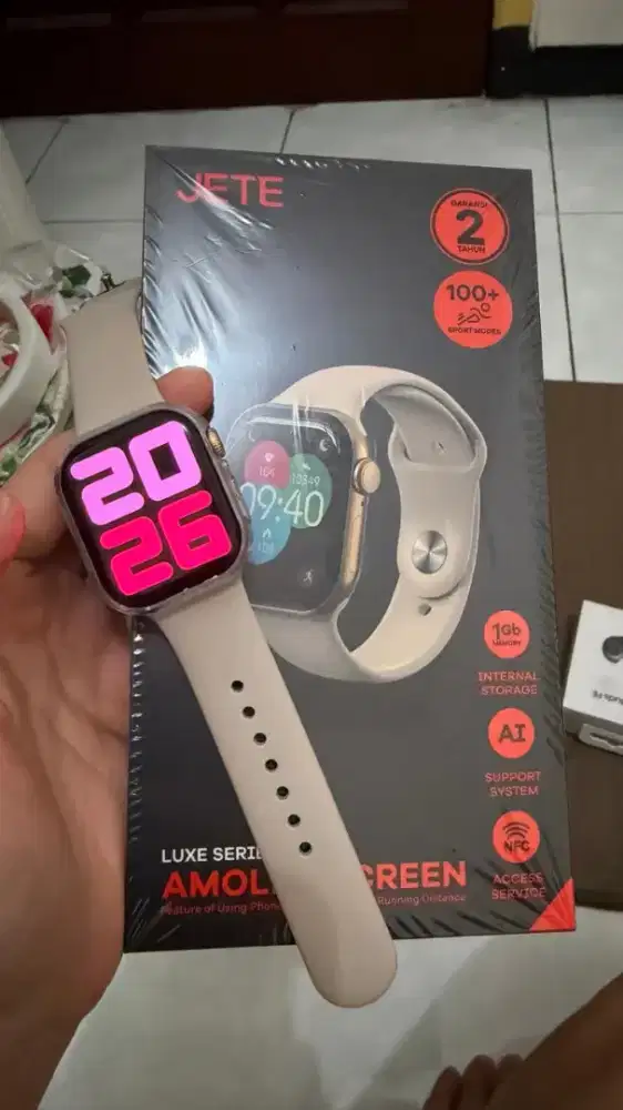 Jam tangan Smartwatch J$ETE