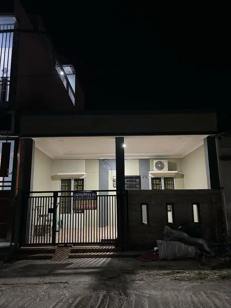 DISEWAKAN RUMAH TINGGAL