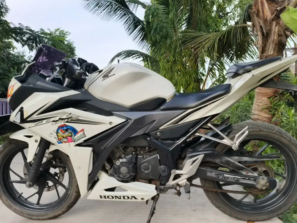 Honda  CBR 150 facelift 2016