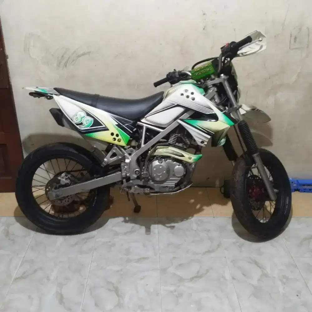 Jual kawaski klx surat legkap mesin alus terawat