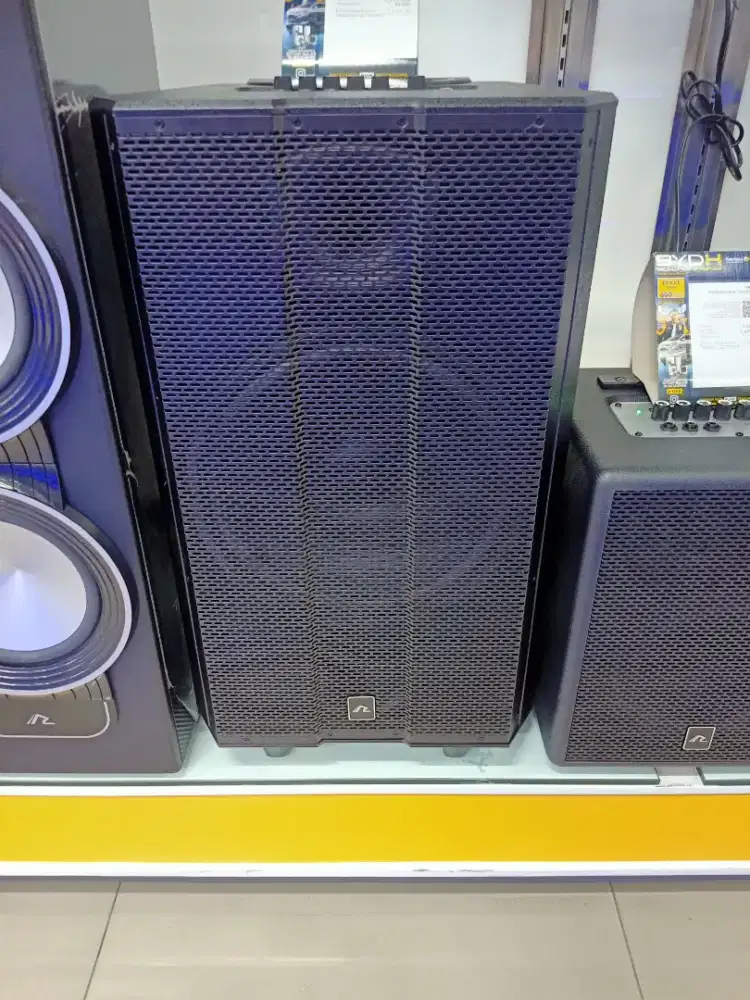 ROADMASTER ACTIVE SPEAKER