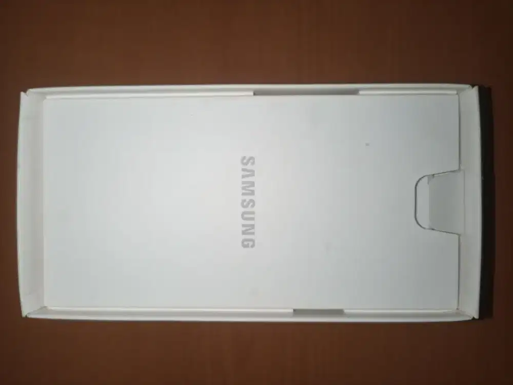 Samsung A10S mulus pemakaian. Full set dong.