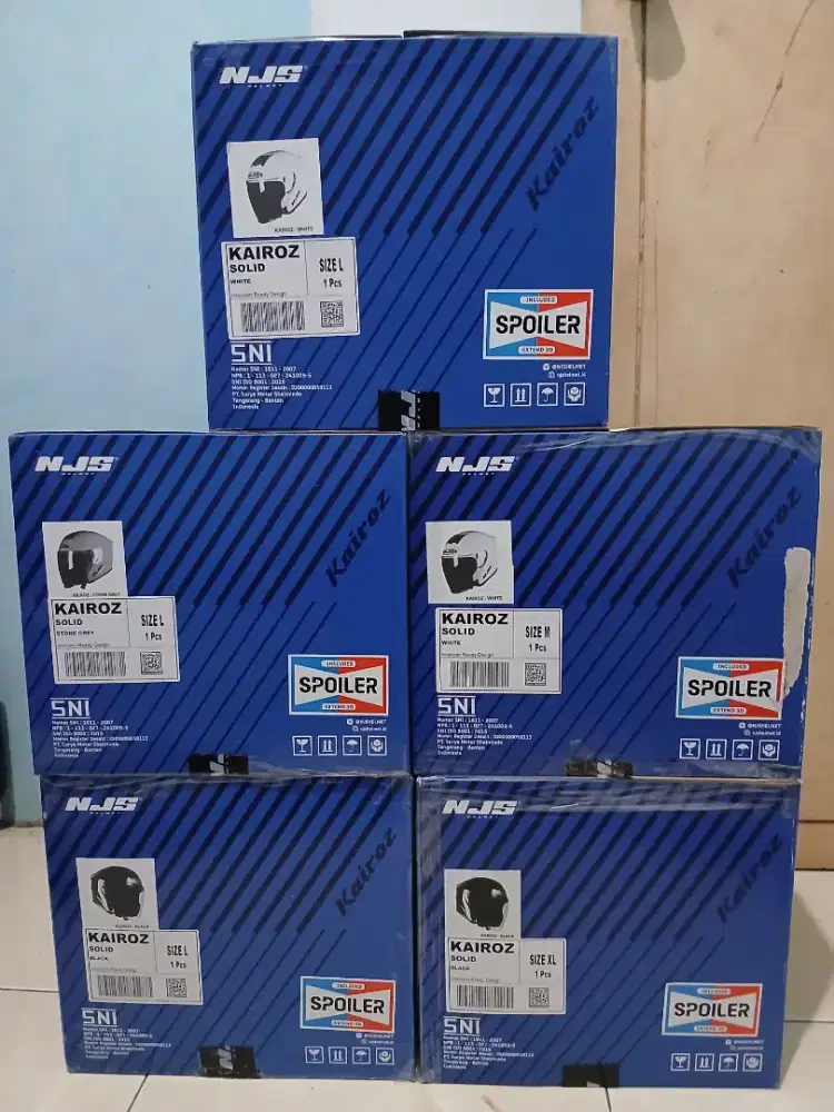 Helm Njs Kairoz solid new/baru