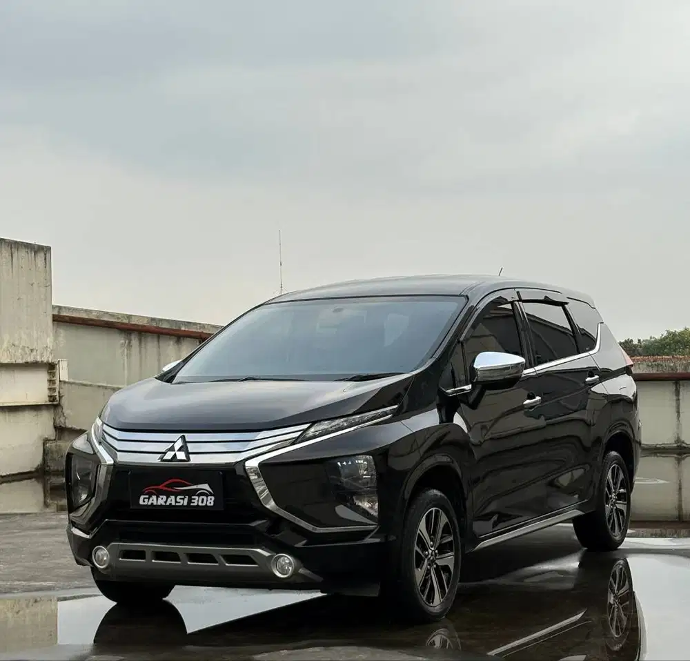 Mitsubishi Xpander Ultimate AT 2019 Hitam Pajak 04-2027 KM 23rb Record