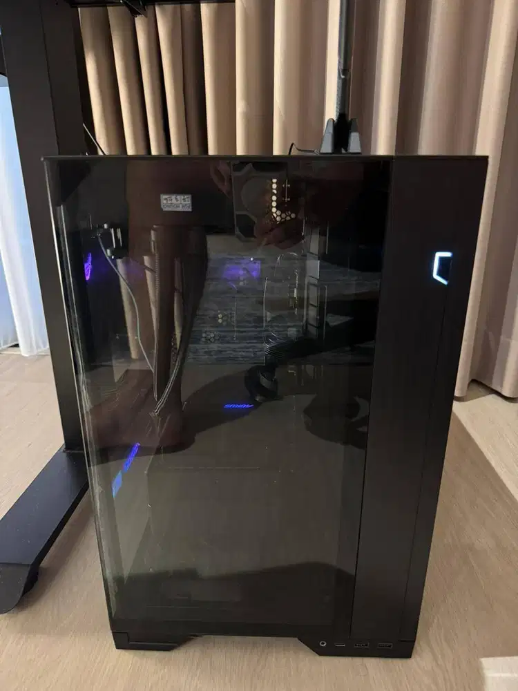 PC Gaming RTX 5090 32GB AMD Ryzen 7 9850X3D, 64GB RAM DDR5, 2 TB SSD