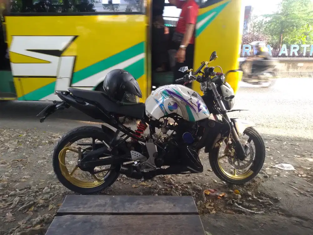 Jual Yamaha byson 2012 full modif