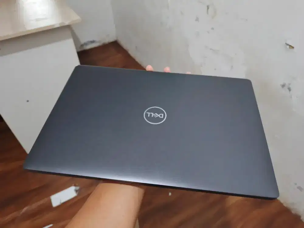 Laptop Desain Dell Latitude 5400 Core i7 Gen 8 Ram 16 Ssd 256