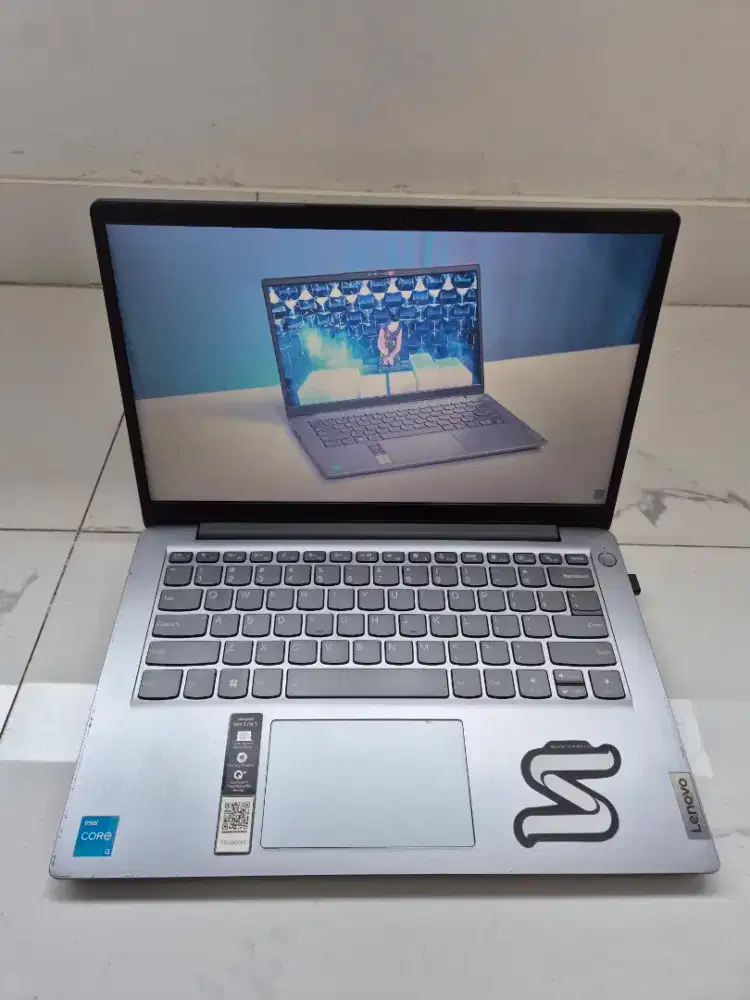 Laptop Lenovo Core i3 (bekas)