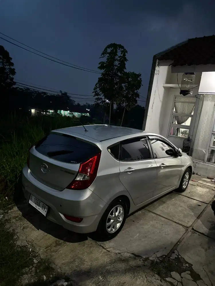 Hyundai Grand Avega 2011 Bensin