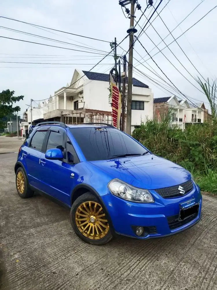 Suzuki X over 2012