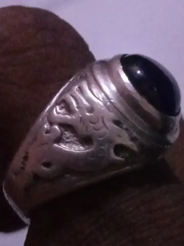 Cincin perak kuno batu safir