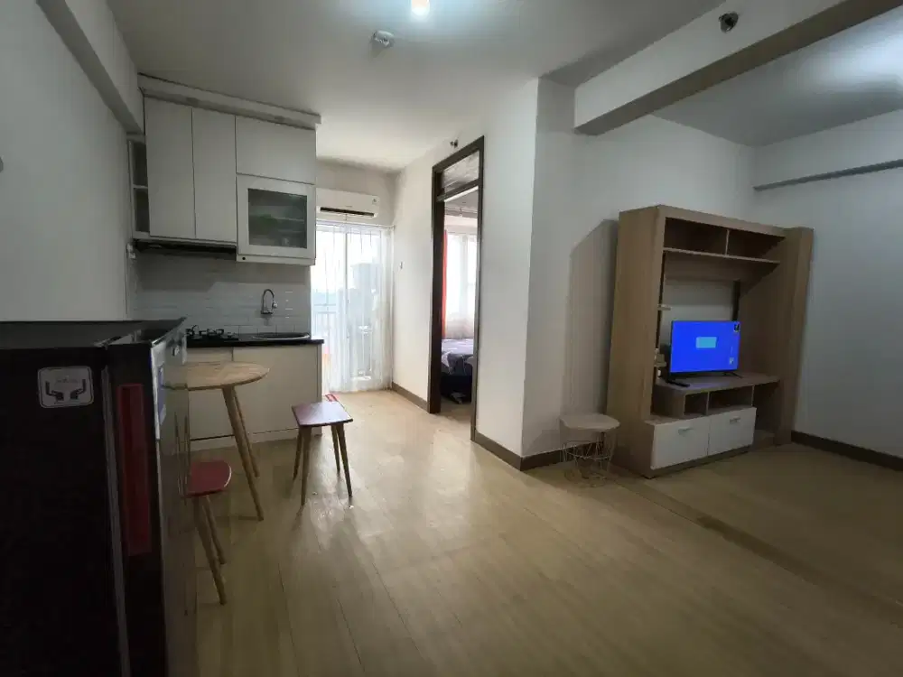DISEWAKAN! Apartemen LUAS Full Furnished strategis di Cinere