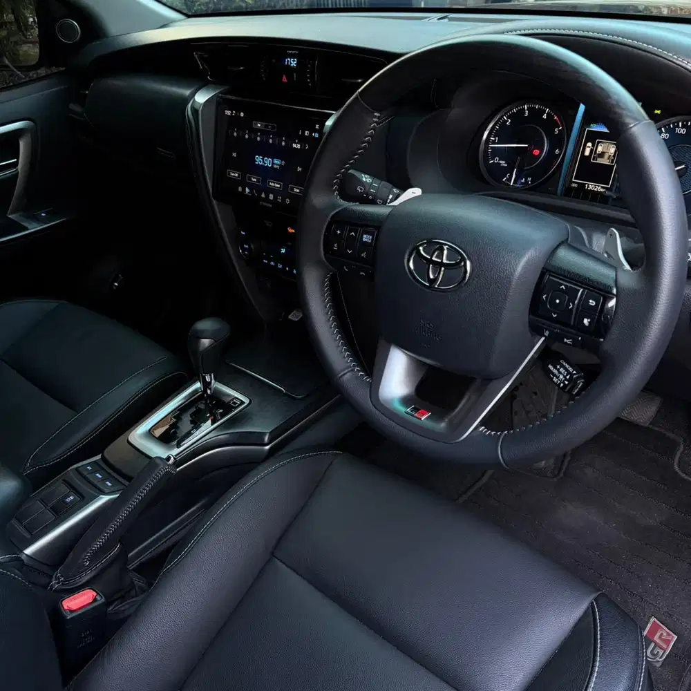 (DP 115JT) Toyota Fortuner 2.8 VRZ GR TSS 2025