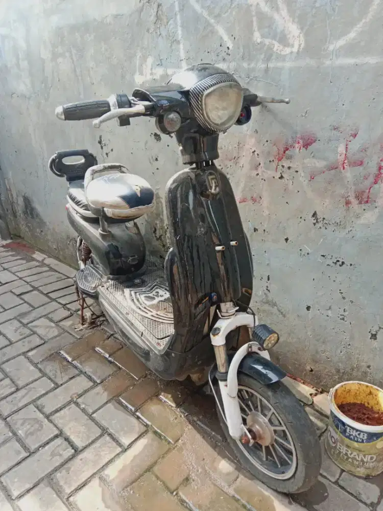 Sepeda Listrik aki Battre baru ganti