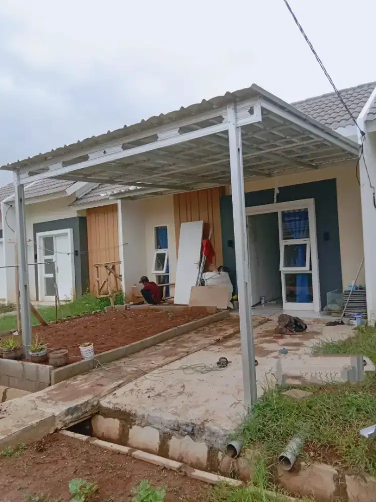Kanopi baja ringan