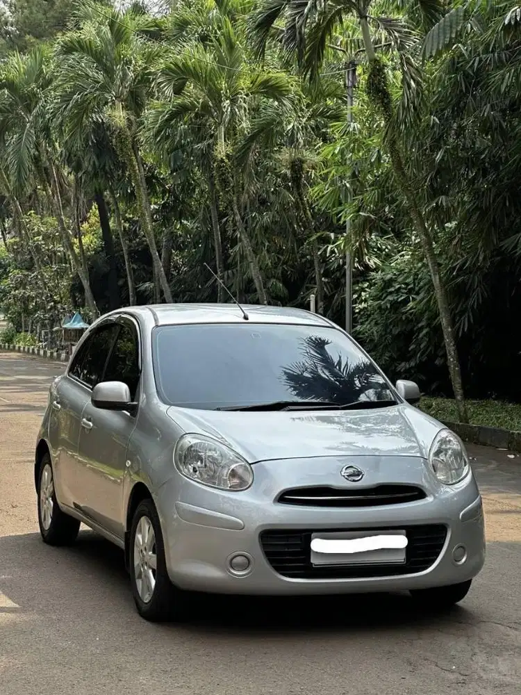 NISSAN MARCH 1.2 L AT 2013