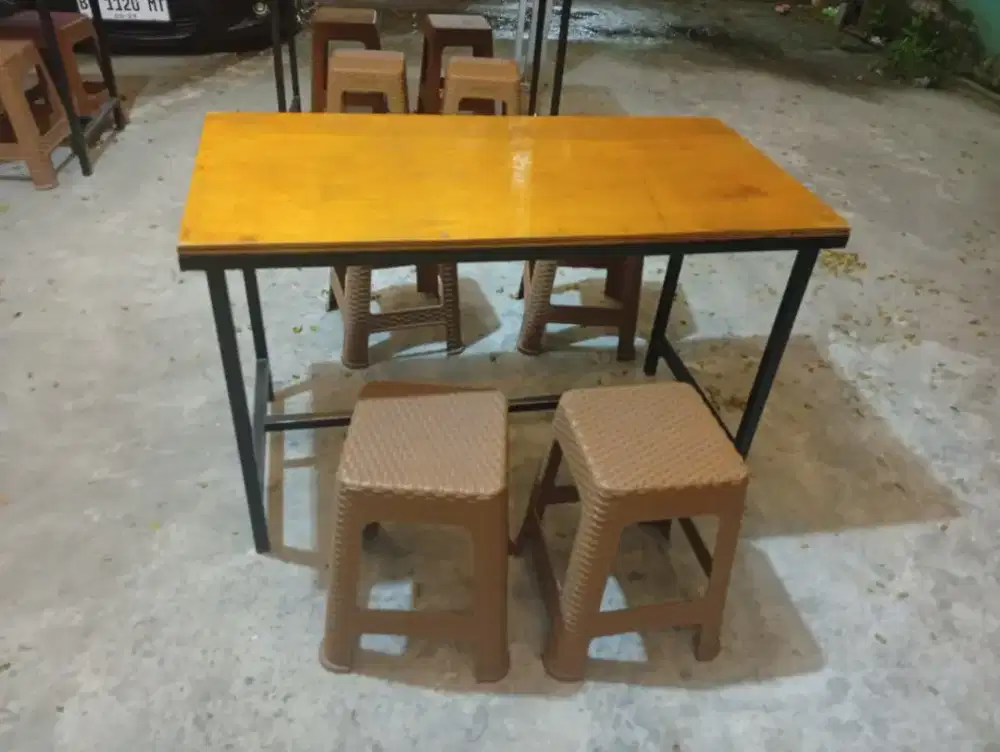 Dijual borongan meja kursi untuk usaha