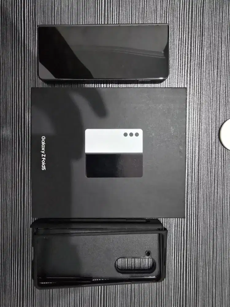 Sale 
Samsung Fold 5 12GB| 1TB Sein Fullsett minus tompel