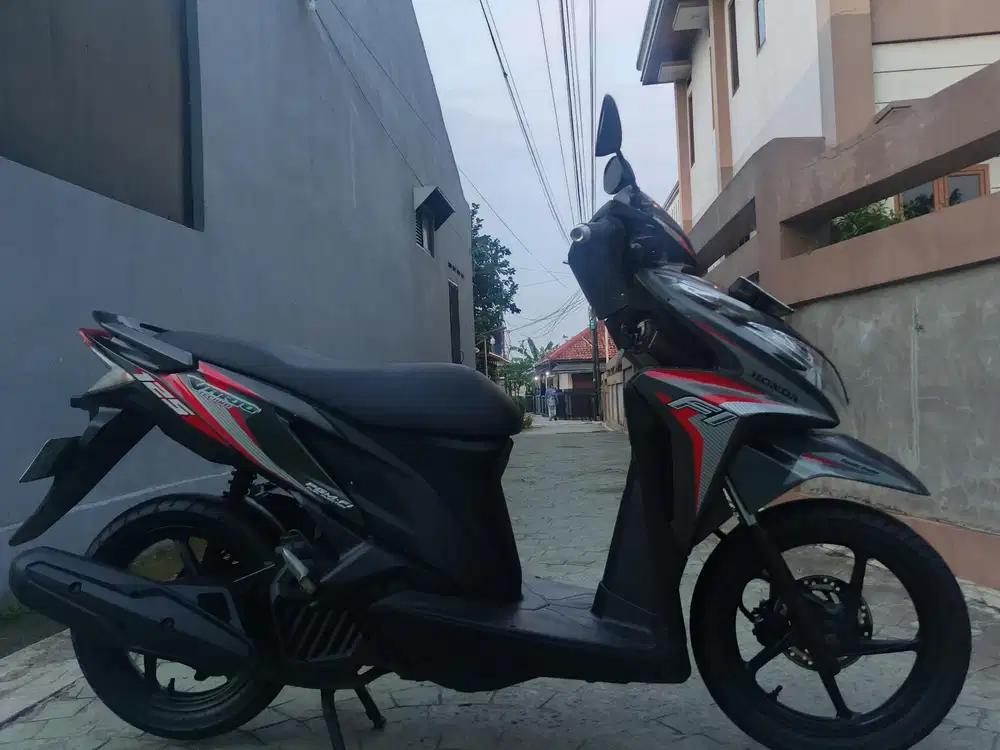 Honda Vario 125 kzr fi esp 2014 stater halus mulus terawat