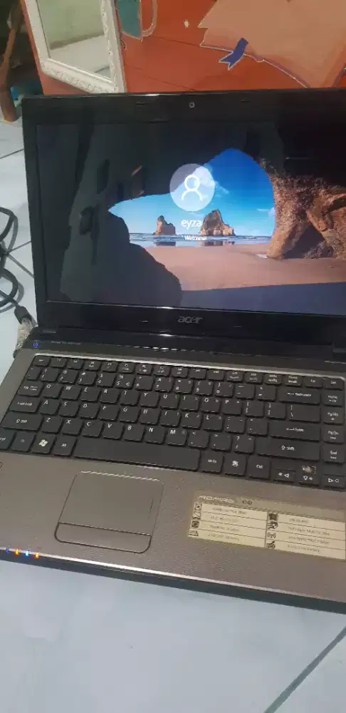 laptop acer asphire 14 intel core i3 4/320gb