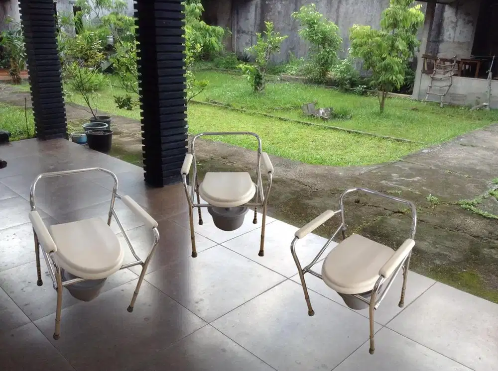 Pispot untuk BAB