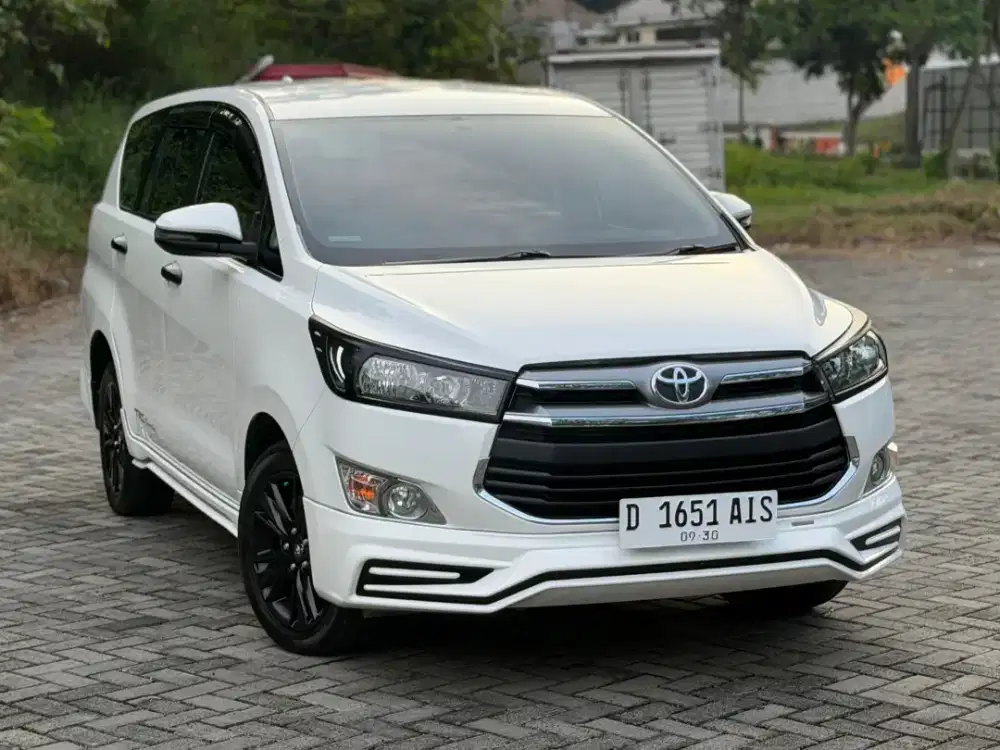 TOYOTA INNOVA REBON 2.4 G TRD 2020 DIESEL MATIC