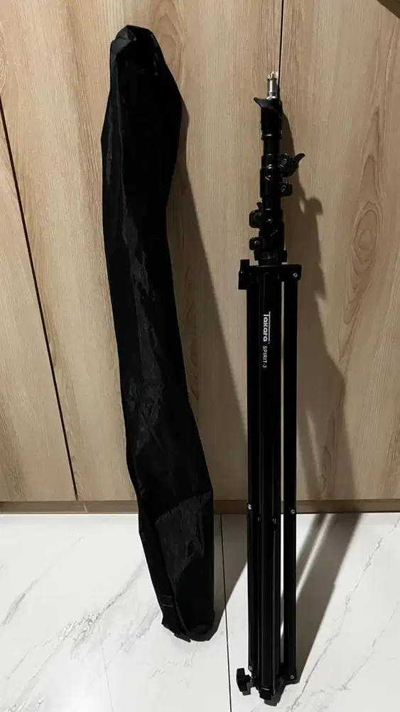 TAKARA Light Stand SPIRIT-3 tripod