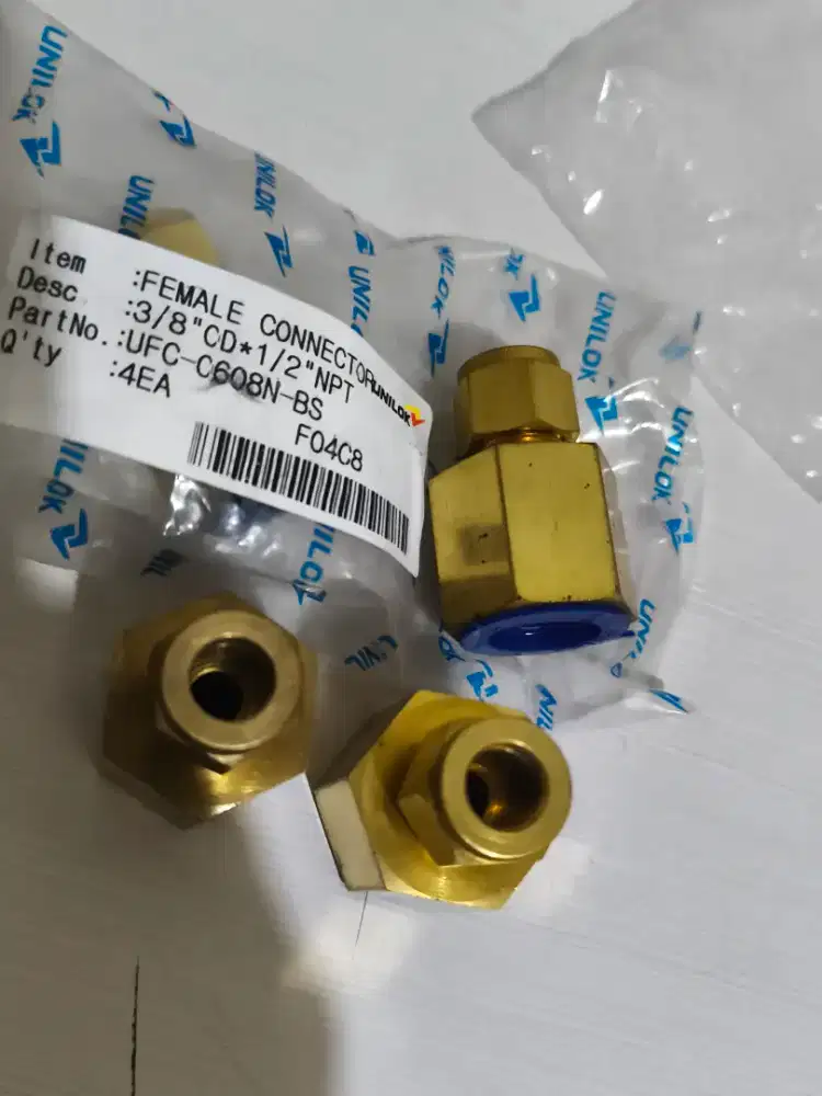 Female Connector 3/8 OD x 1/2 NPT