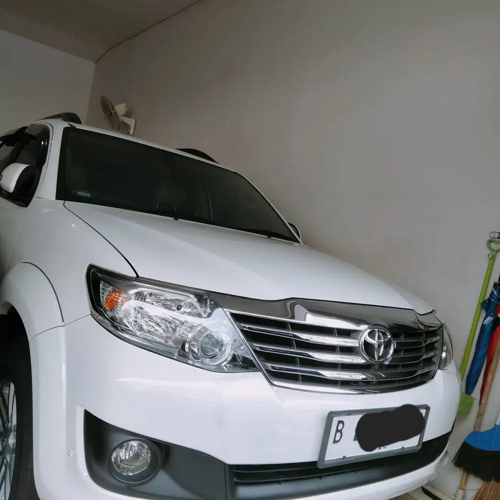 Toyota Fortuner 2012 Bensin