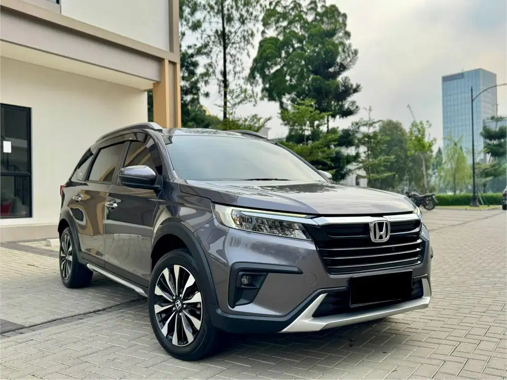 (KM 30 RIBU) Honda BRV Prestige CVT Abu-abu 2022 SANGAT TERAWAT
