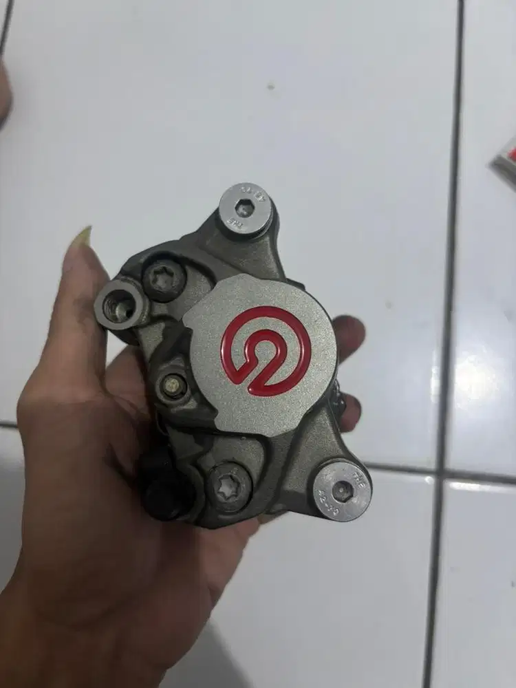Kaliper brembo 2P ori