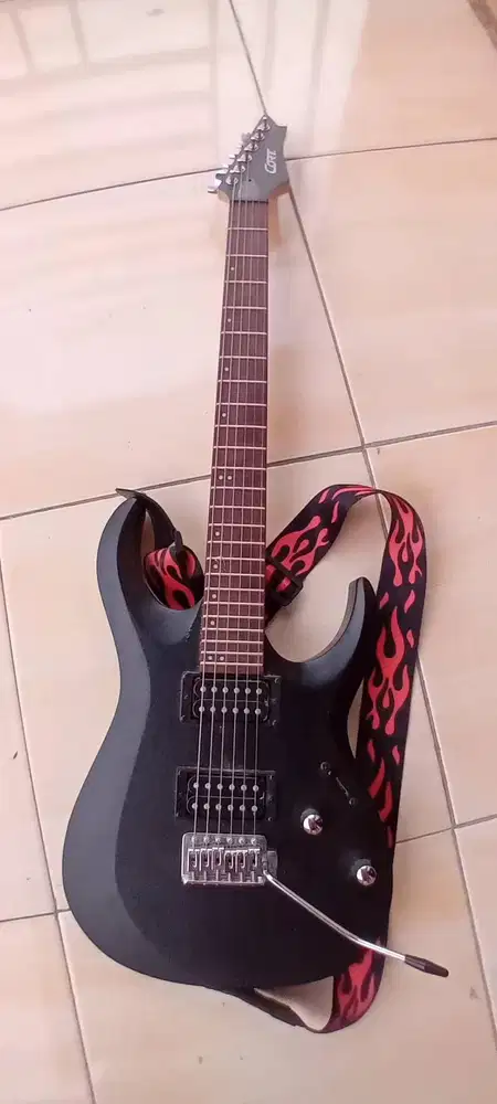 Gitar dan Amplifire cort