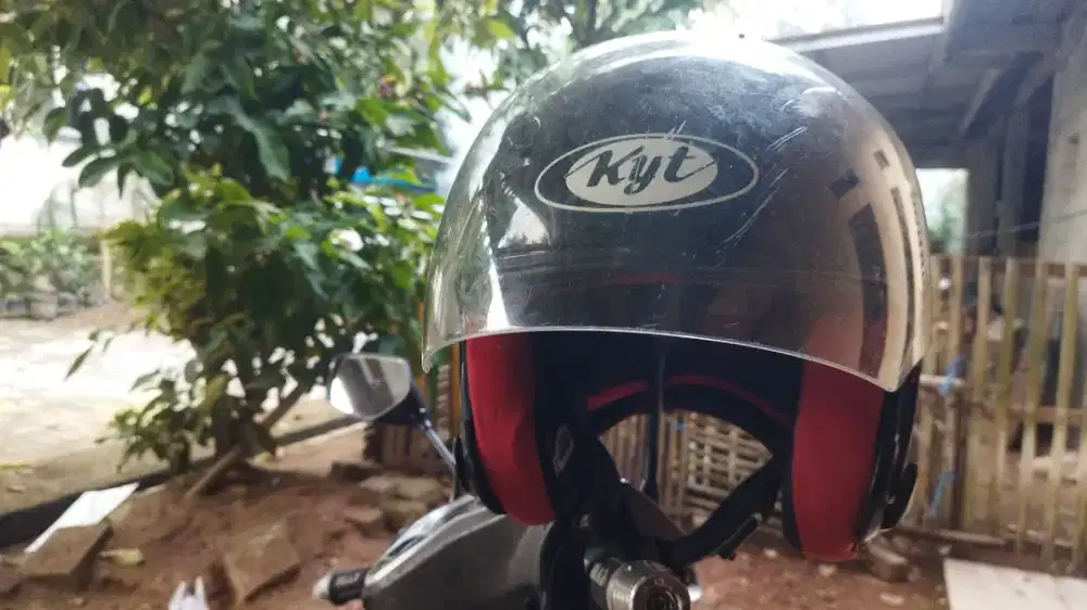 Helm kyt dj maru bekas