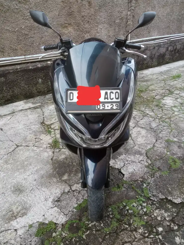 PCX hybrid ABS (rare) 2019 siap touring