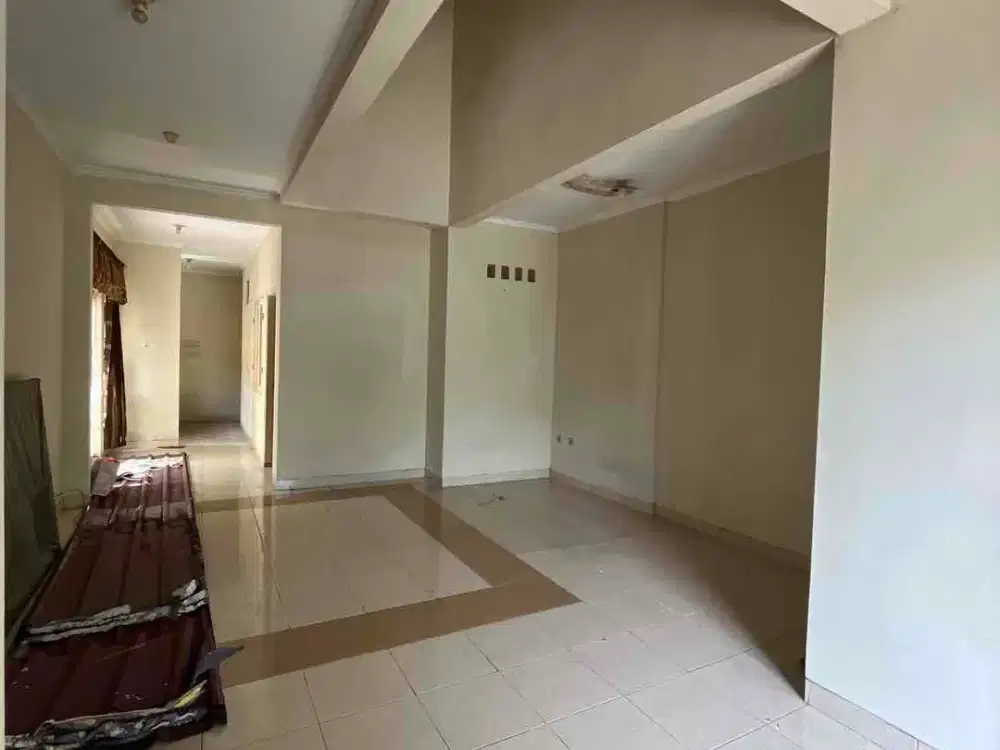rumah sewa dengan fasilitas komplek bintang 5