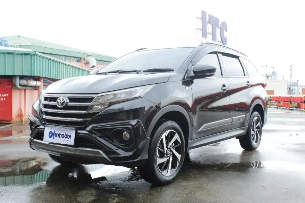 CASH TEMPO!* 0% Bunga Toyota Rush 1.5 GR Sport Bensin-AT Hitam 2023