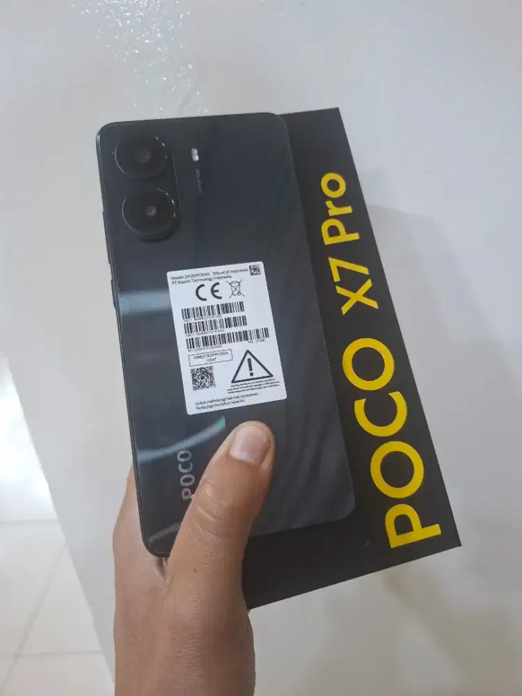 Poco x7 pro 12/512 jaringan 5g garansi maret 2027 taun depan