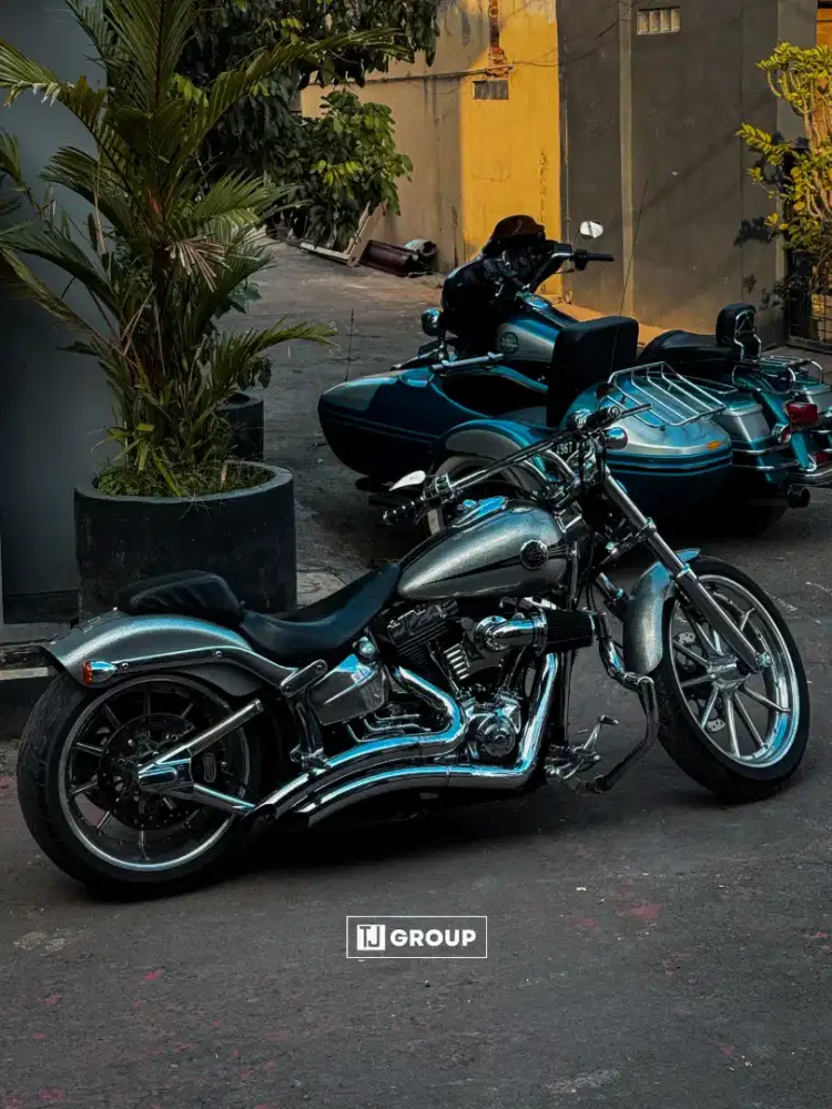 FOR SALE!! Harley Davidson Softail Breakout 2014