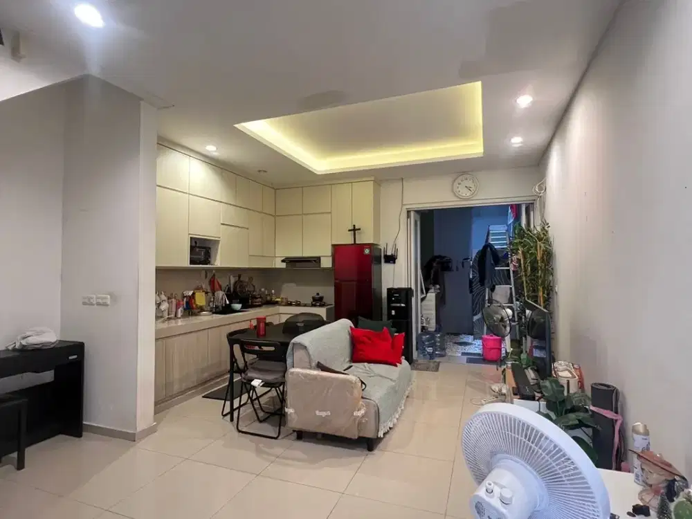 Dijual rumah minimalis rapi di Pegangsaan Dua, Kelapa Gading